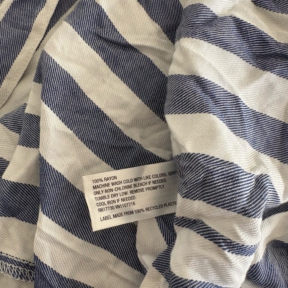 NWT Isabel Maternity Dress Off Shoulder Blue & White Vertical Stripes XXL - Picture 5 of 5